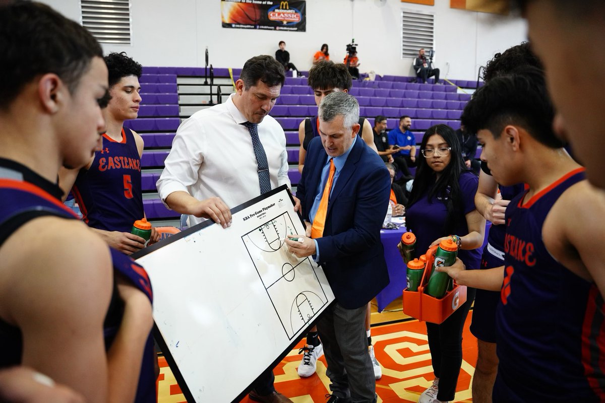 Great games happening again today in the 11th annual McDonald's Classic Basketball Tournament! I am especially proud of our @Americas_HS, @Eastlake_HS, and @PHills_HS basketball teams for proudly representing their schools and #TeamSISD!