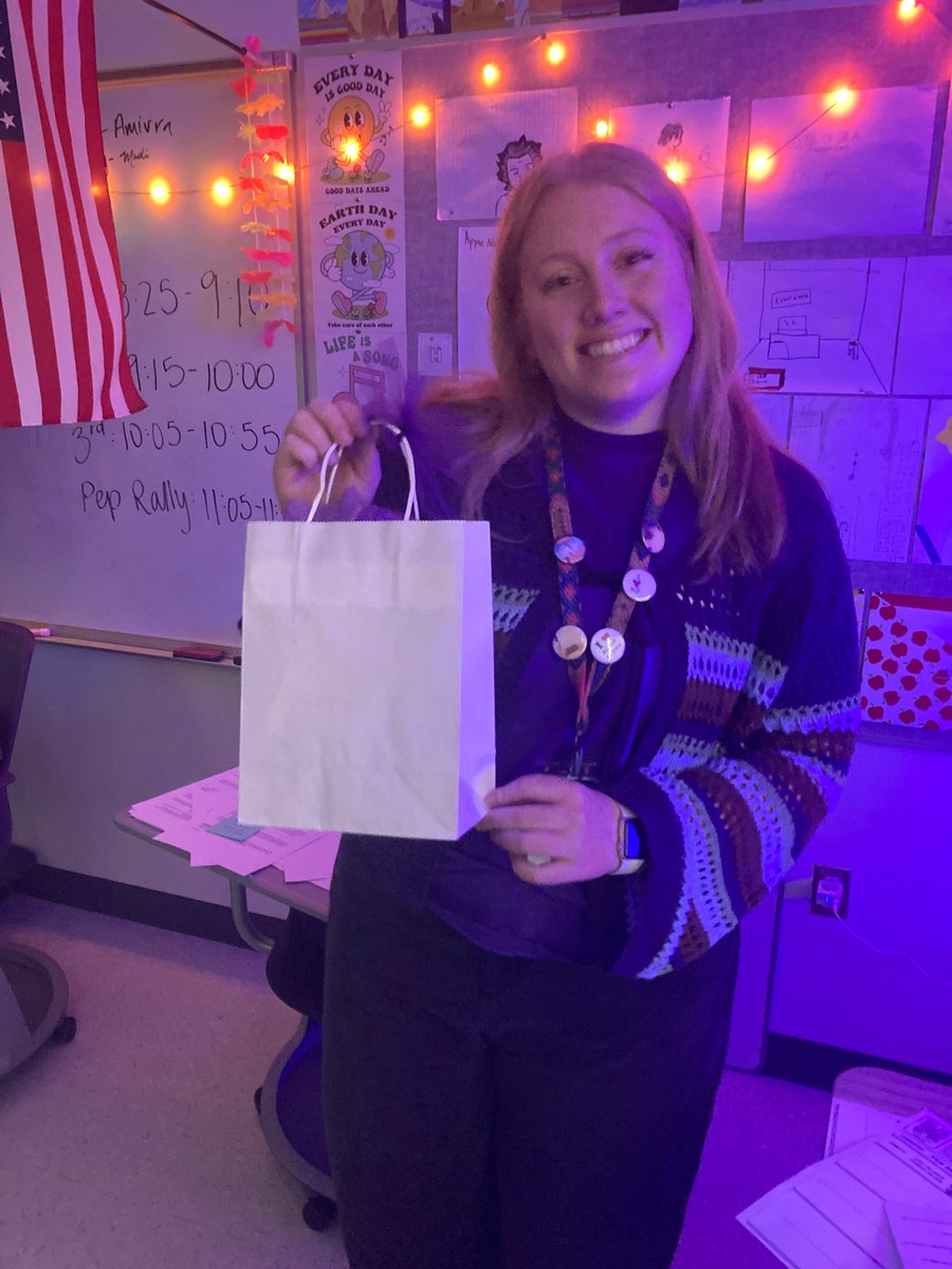 BghsYouth's tweet photo. If you want more kindness in the world, put it there…Congrats Ms Wilson on being our November award winner! #cultivatekindness @emilyloidwilkins
@BGHSPurplesNews @FRYSCKy 
@BGISD https://t.co/du4JHiwATP