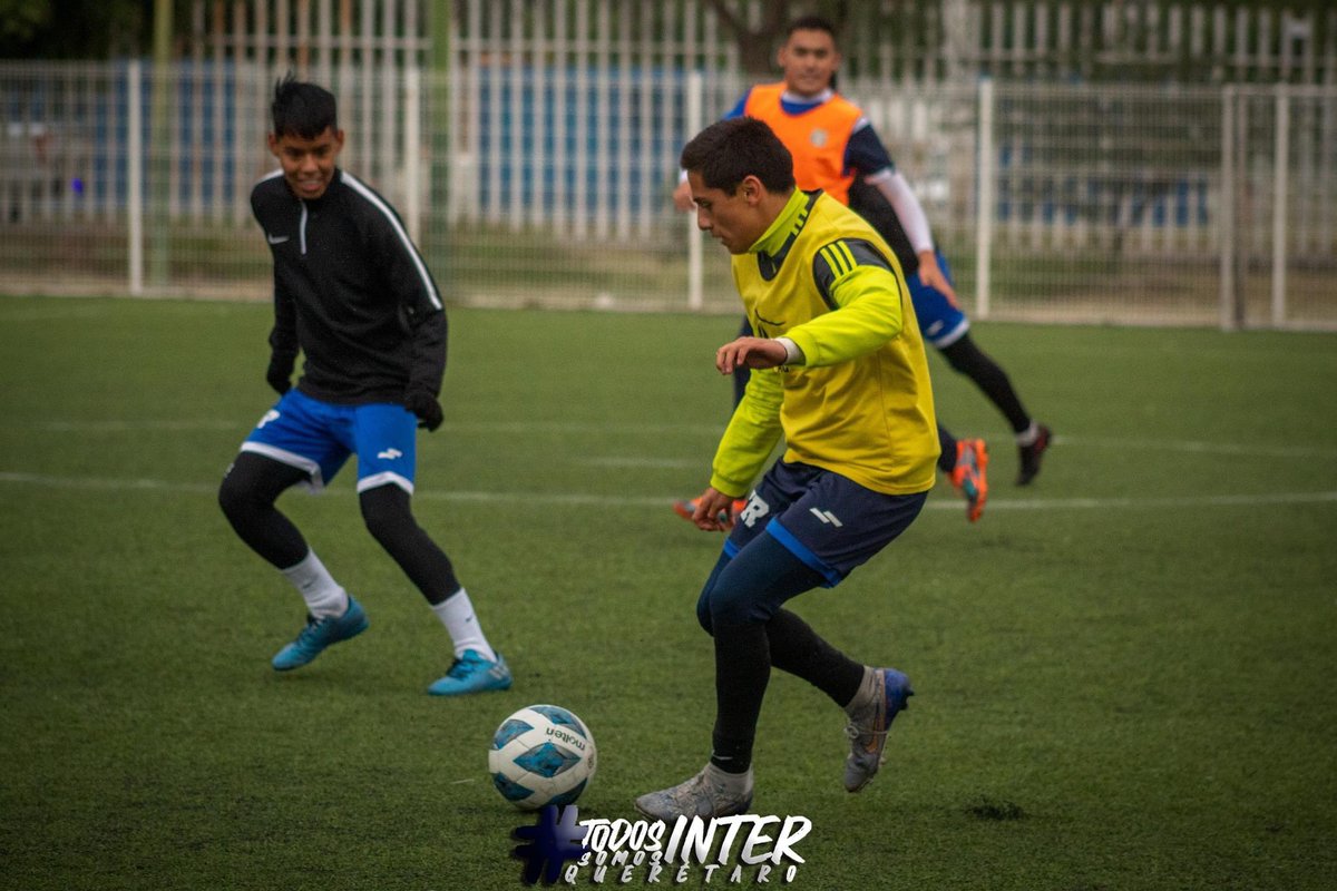 InterCorreTDP's tweet photo. Momento de remendar las cosas, haremos que nuestra casa pese 🏠
Nos hacemos fuertes de locales, que así siga💪🔵⚪
#TodosSomosInter #TodosSomosQueretaro https://t.co/EBxW6RLhtp