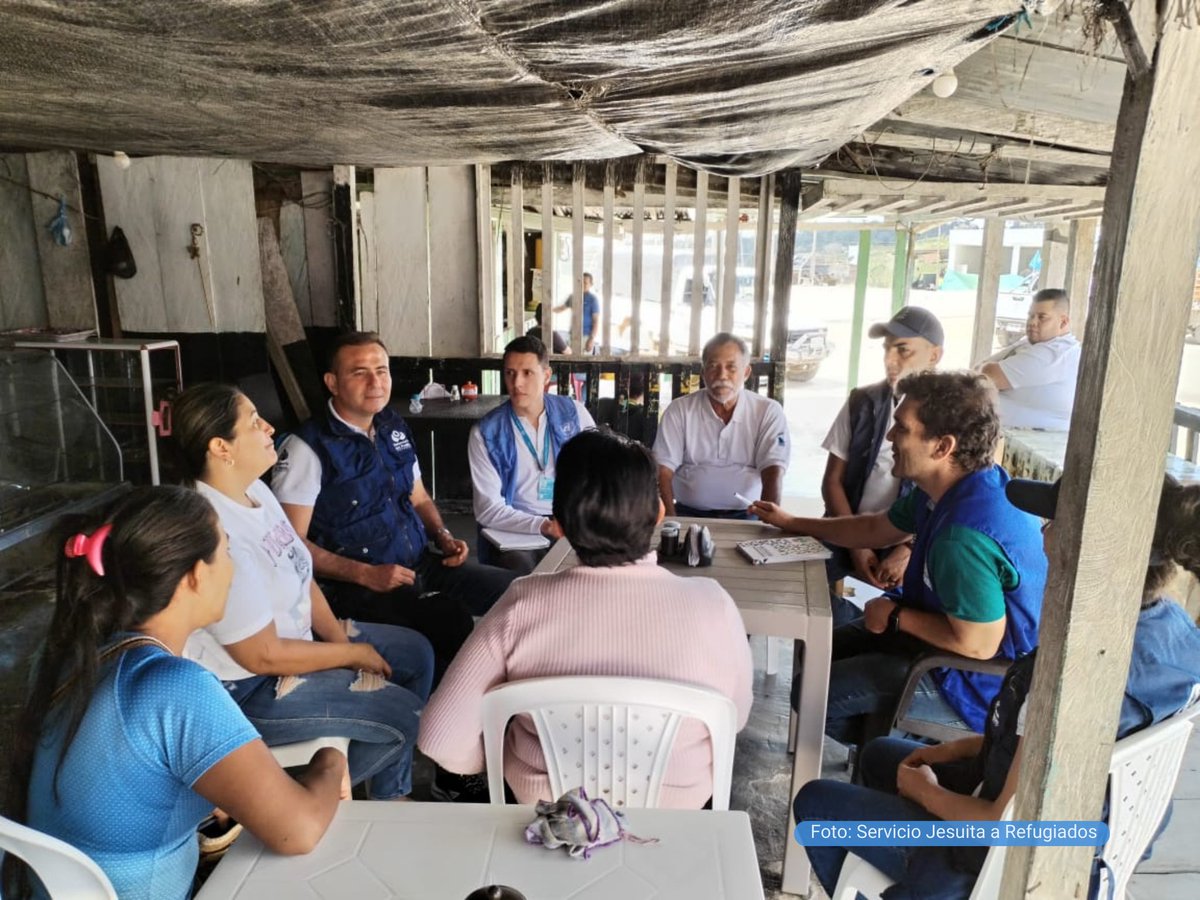 OCHACOLOMBIA's tweet photo. Acompañamos misión en el sur de #Bolívar junto con la Defensoría del Pueblo de Magdalena Medio, @MinInterior y el @PDPMM1 para identificar impactos y necesidades humanitarias en la zona de la Serranía de San Lucas, afectada por las acciones armadas de grupos armados no estatales. https://t.co/Ccq6OHZ4Oa