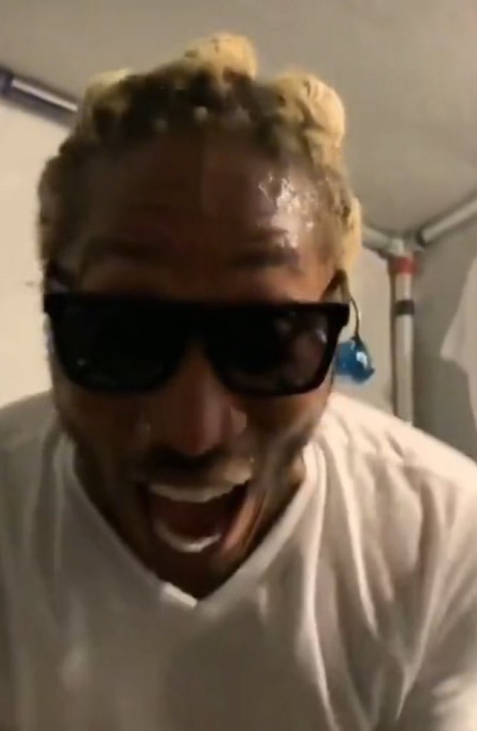 EntitledEthnic's tweet image. STAY ON IT