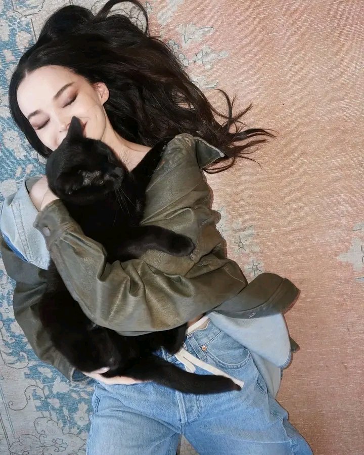 DavidSa23919015's tweet photo. @DoveCameron I really love your music Dove Cameron I am your number 1 fan https://t.co/m9kEgjuhJD