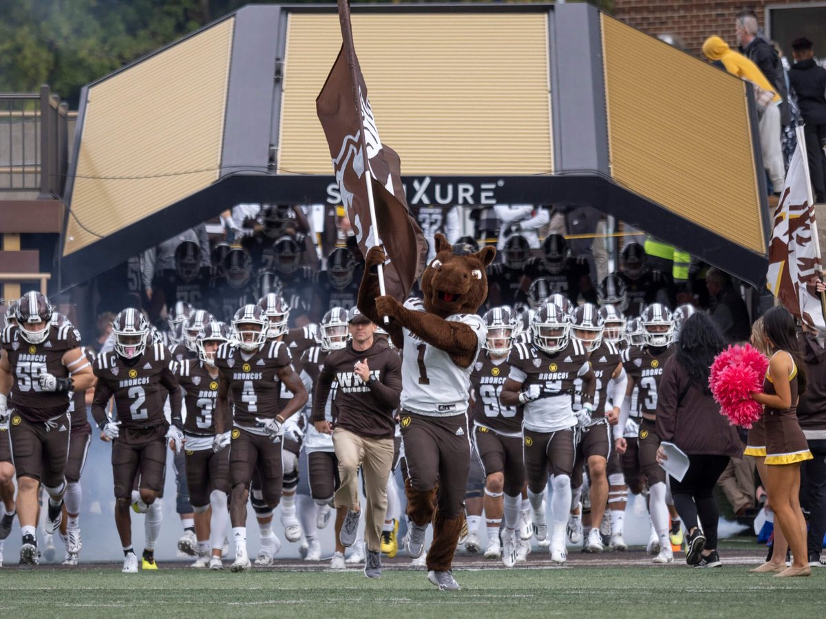 Very thankful to receive an offer from Western Michigan <a href="/CoachTMendelson/">Trevor Mendelson</a>
