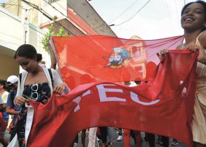 UJCdeCuba's tweet image. Este viernes en la Perla del Sur, comenzaron los dos días de debate correspondiente al #12CongresoUJC, como mismo sucederá en el resto de las provincias, para el obligatorio recuento de lo que ha hecho la militancia juvenil en función de su territorio y el país.
#CreaTuFelicidad