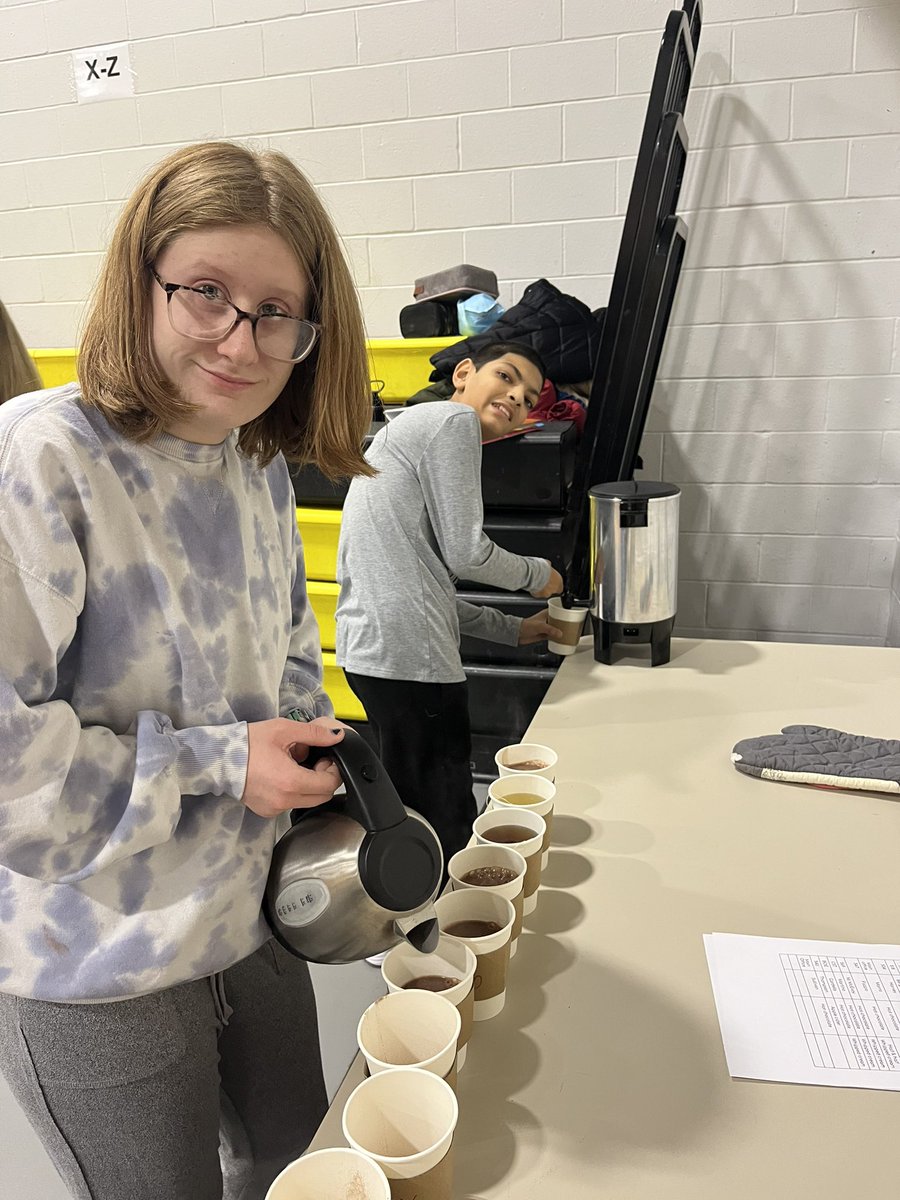 MissCraigTFMS's tweet photo. Coffee Shop always keeps us busy! Great team work! Thank you to the JNHS members for always helping us! #TFSPantherPride https://t.co/6RnDacajMz