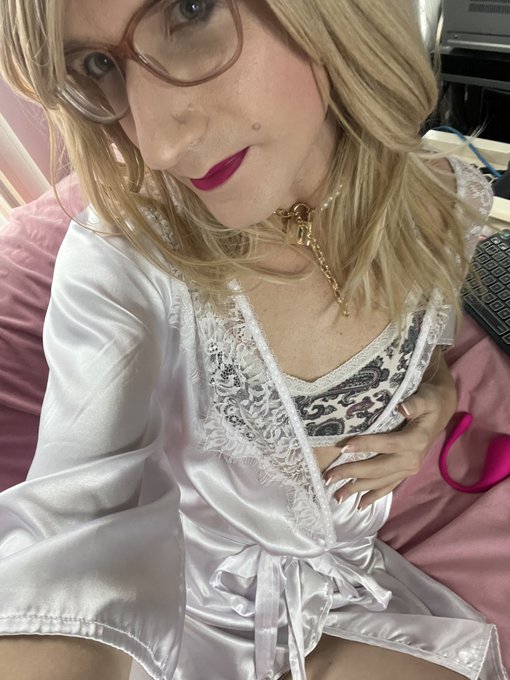 Melody is going LIVE now 😇 on #chaturbate   https://t.co/v8aqGAPyZj  #sissy #trans #crossdresser #shemale<a href="/tag/chaturbate"class="tags">#chaturbate</a><a href="/tag/sissy"class="tags"><span>#sissy</span></a><a href="/tag/tgirl"class="tags"><span>#tgirl</span></a><a href="/tag/trans"class="tags"><span>#trans</span></a><a href="/tag/shemale"class="tags"><span>#shemale</span></a><a href="/tag/crossdresser"class="tags"><span>#crossdresser</span></a>