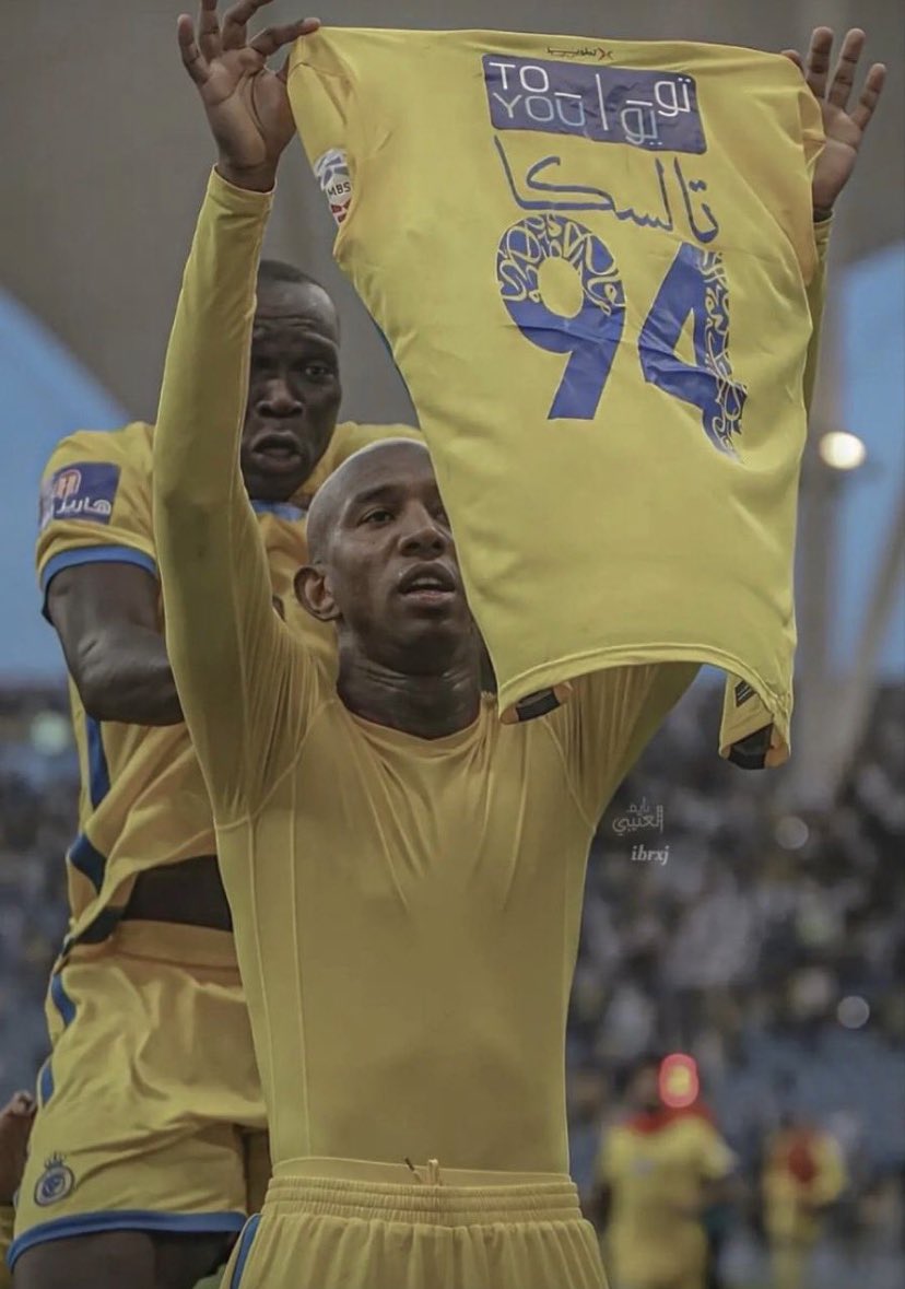 ByanNassr's tweet photo. 🟡🗣️🗣️تاليسكا:

اوعد جماهير بتحقيق لقب الدوري💛 https://t.co/bAtWk2XHje