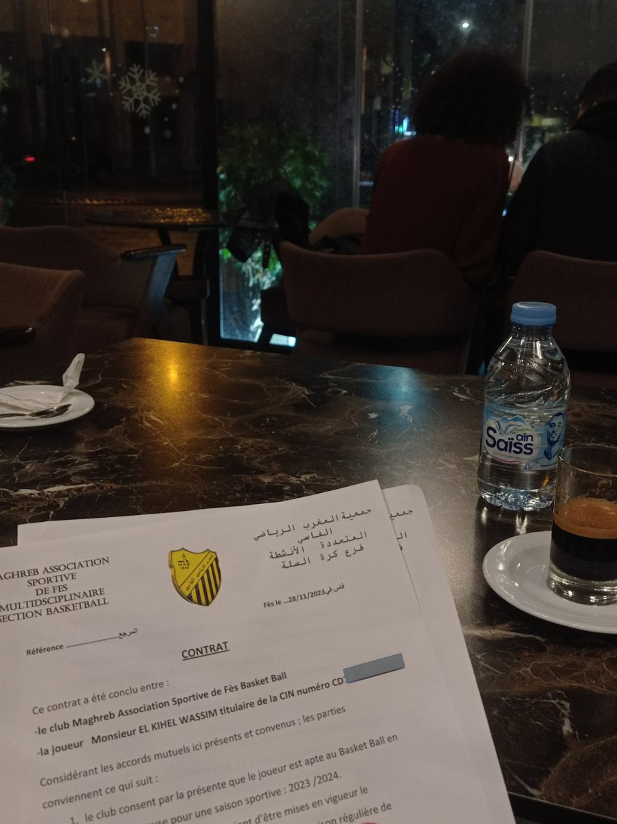 finally i got my first contract 💛🖤