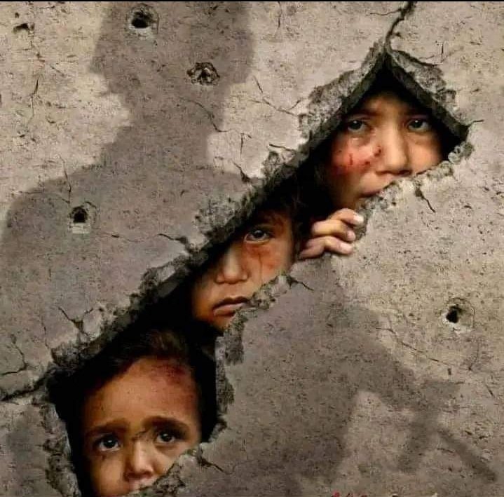 غزة من جديد تحت القصف💔
#غزة_تُباد