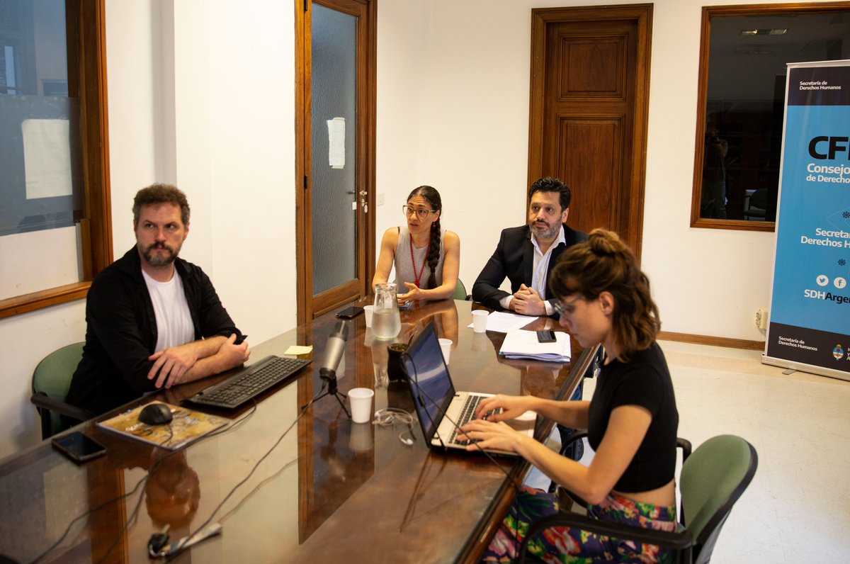 SDHArgentina's tweet image. La Secretaría de Derechos Humanos presentó esta mañana los informes federales elaborados en el marco del Sistema de Informes Periódicos Nacional (SIPeN), que abordan los resultados de las políticas de Memoria, Verdad y Justicia, Salud Mental y Violencia Institucional.