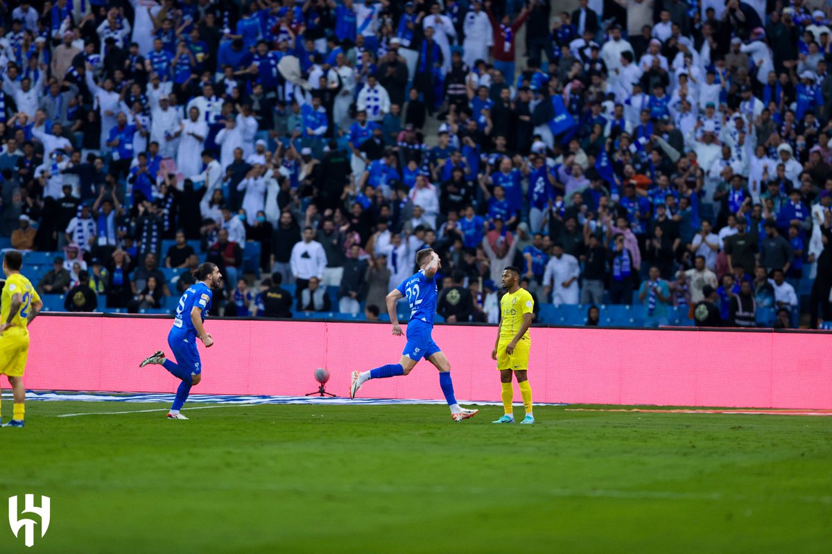 Alhilal_FC's tweet photo. دروس #الهلال تتكـرّر 🤷🏻‍♂️💙 https://t.co/H5mQSJUnJP