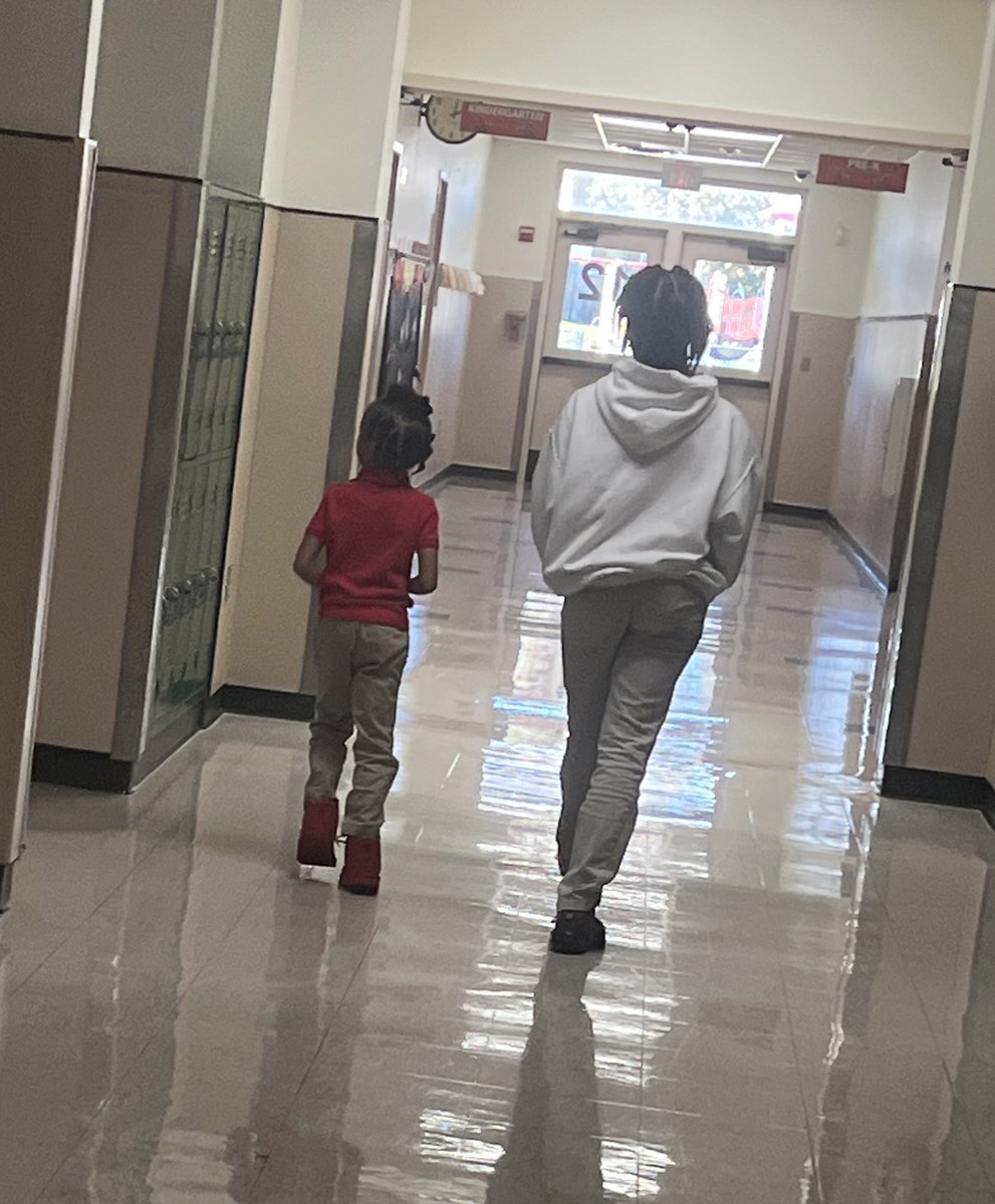 Brittani Griffin (@mrsb_griffin) on Twitter photo We're empowering others <a href="/ChisdHighpointe/">HighPointe_CHISD</a> !
Week 1 ✅
Our Longhorn Littles peer mentoring partners our outstanding 5th graders with our youngest scholars. Together they talk, play & learn the Longhorn way. ❤️🖤 We're empowering others <a href="/ChisdHighpointe/">HighPointe_CHISD</a> !
Week 1 ✅
Our Longhorn Littles peer mentoring partners our outstanding 5th graders with our youngest scholars. Together they talk, play & learn the Longhorn way. ❤️🖤