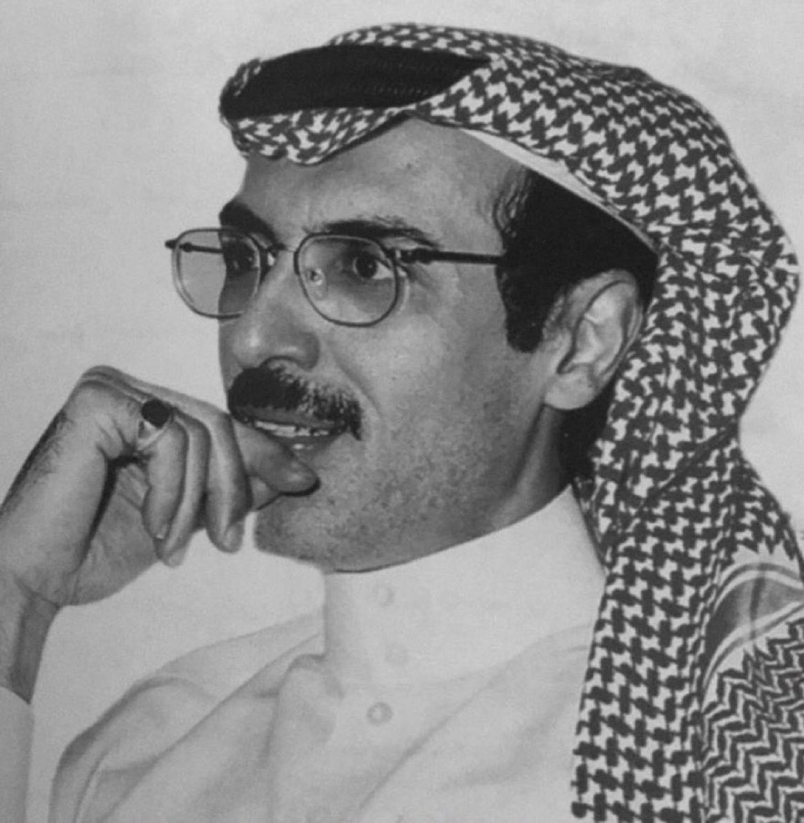 _mad7_'s tweet photo. يا ليت من يطري على البال ينشاف
ويا ليت من نبغيه دايم نشوفه❤️ https://t.co/Icutgtd3Zd