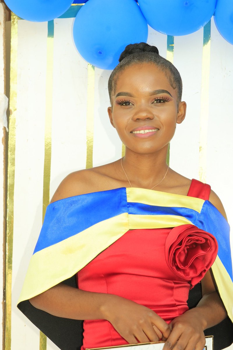 Nolwethumhlophe's tweet photo. See what they Lord has done🥺❤🥰 I am the chosen one🥺❤ngiyinhlavu Yeliso lakhe 🥺❤

Qualified Maths and Science Teacher🥺🤙 https://t.co/sPX2ZZZYkj