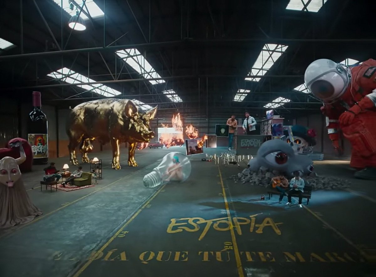 Así como en el XX aniversario de <a href="/estopaoficial/">Estopa</a> cambiamos nuestro user de <a href="/EstopaFansVenez/">Estopa Fans Venezuela</a> a @EstopaXX, ahora lo cambiamos a <a href="/EstopaXXV/">ESTOPÍA</a> ¡A por marzo 2024 y gira en Latam!