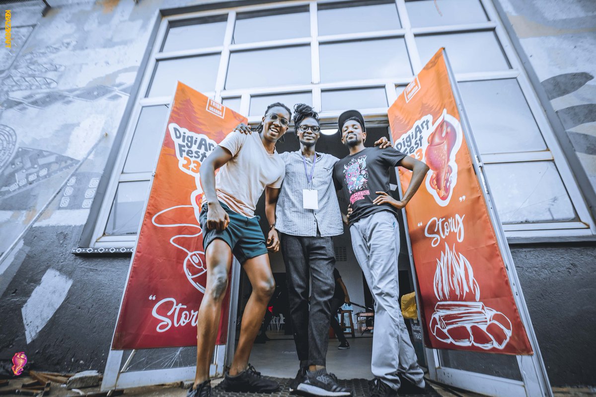 DiGiArTFesT's tweet photo. "Digiart Fest '23: Where style meets creativity. These three gentlemen are not just chilling, they're setting the vibe with a touch of class. #DigiartFest23 #StyleMasters" All at @Circular_DH https://t.co/vpl9yJgzoJ