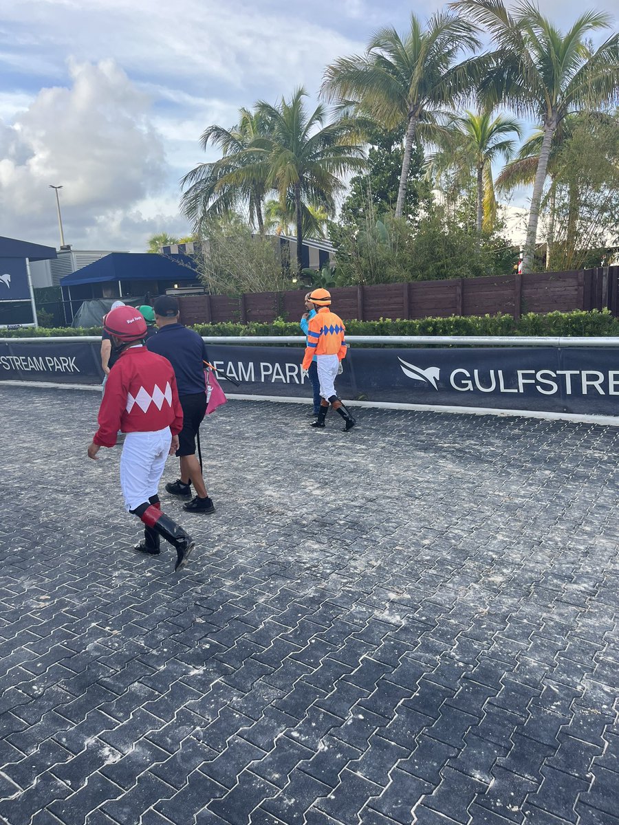 CevinKorcoran's tweet photo. @iradortiz .@iradortiz your brother Jose just rejected my pic. I know you would’ve came to my wedding if you saw my tweet I love you ❤️ https://t.co/kILA6uE3jQ