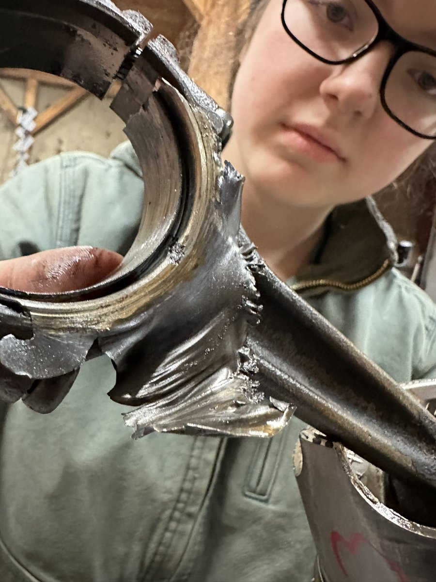 Gridlessness tweet media