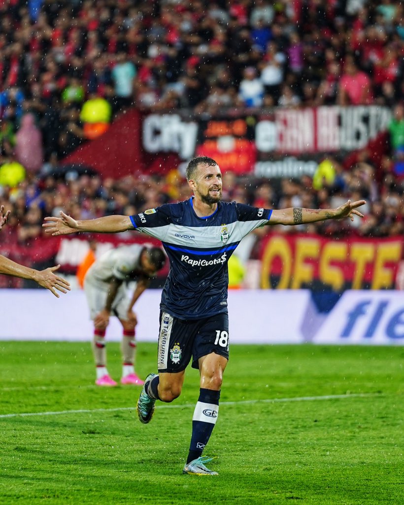 ¡¡¡COLAAAZOOOO, NICO!!! 🕸️

#DaleLobo