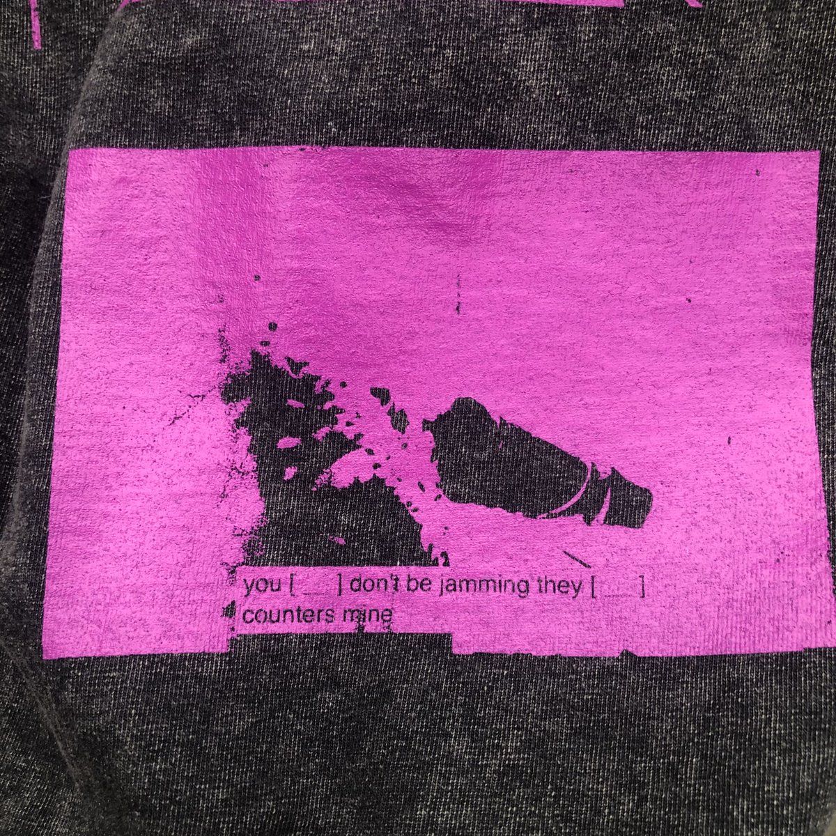 PURPICIDE's tweet photo. BC Friday drop #2
MERRY WICKMAS (XMAS is packed tf up)
in celebration of Shawn Wick aka #KINGOFSAMPLES
art/design by me
https://t.co/QihSiZQNlj
multi-color XL silkscreened front+back print
6.5oz cotton mineral washed t-shirt
made in LA, printed in NYC
FREE SB https://t.co/xSNPYRGwNY