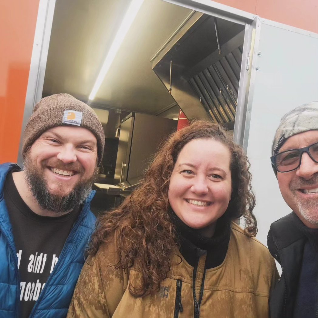 MikeGNow's tweet image. Thanks to the team at All Rolled Up
For purchasing their new food trailer from Titan Trucks, THANK YOU!

#burger #mumbaistreetfood #lunch  #breakfast #foodlovers #cooking #streetfoodlover #dinner  #snacks #fastfood #vegan #spicy #foodblog #vegetarian #foodgram #travel