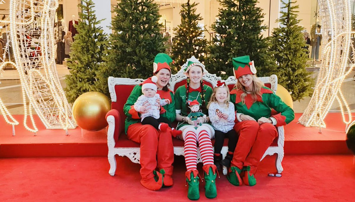 Aislinsmith01's tweet photo. Happy 1st Day Of December Everyone 💚🧑🏻‍🎄⛄️🎄Aislin The Elf was @shopsilverburn today with Santa @GCH_Charity 😁💚 Aislin The Elf will be with Santa every Thursday 11-2 #AislinTheElf #AislinsElfSquad #bigfriendlyelf #6ftElf  #gchcvolunteers #RealElfThatsNoOnAShelf #christmas2023🎄 https://t.co/cqeCZH5j1d
