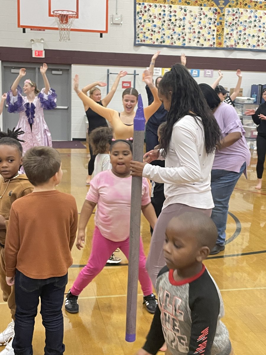 Stacie Alvey (@alveyinthelib) on Twitter photo Great performance from YPAS for the <a href="/JBAtkinsonEagle/">J.B. Atkinson Academy for Excellence</a> K-2nd graders! Lots of dancing & drawing! <a href="/YPASlouisville/">YPAS Louisville</a> Great performance from YPAS for the <a href="/JBAtkinsonEagle/">J.B. Atkinson Academy for Excellence</a> K-2nd graders! Lots of dancing & drawing! <a href="/YPASlouisville/">YPAS Louisville</a>