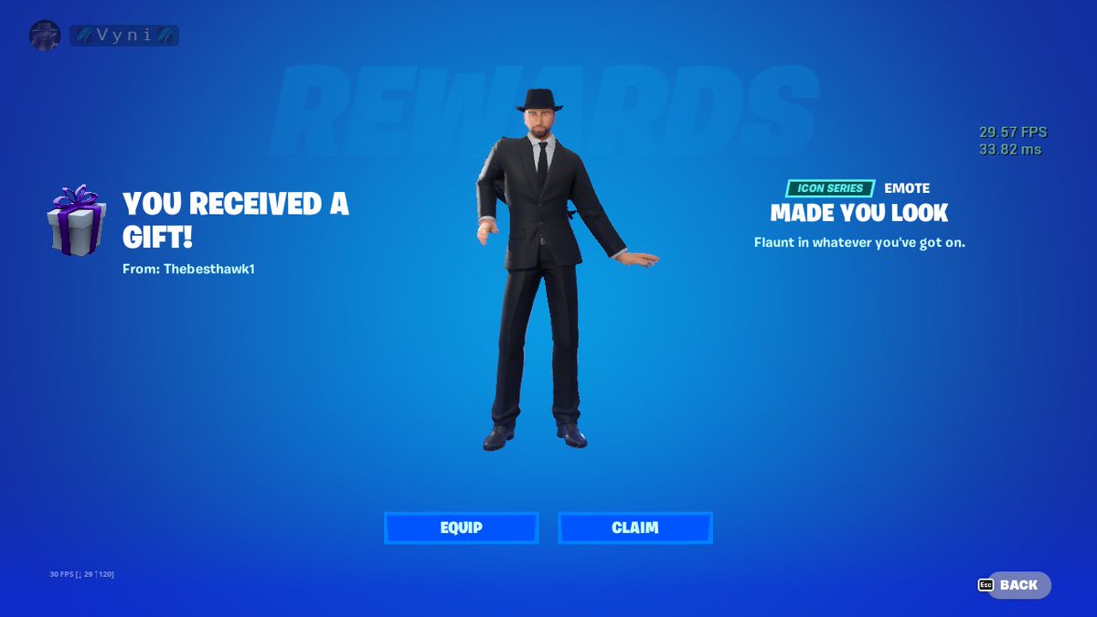VyniGives's tweet photo. YOOO thanks @thebesthawk1 for the gift broski #Besthawklegit <3 https://t.co/9IVoKtLPQM
