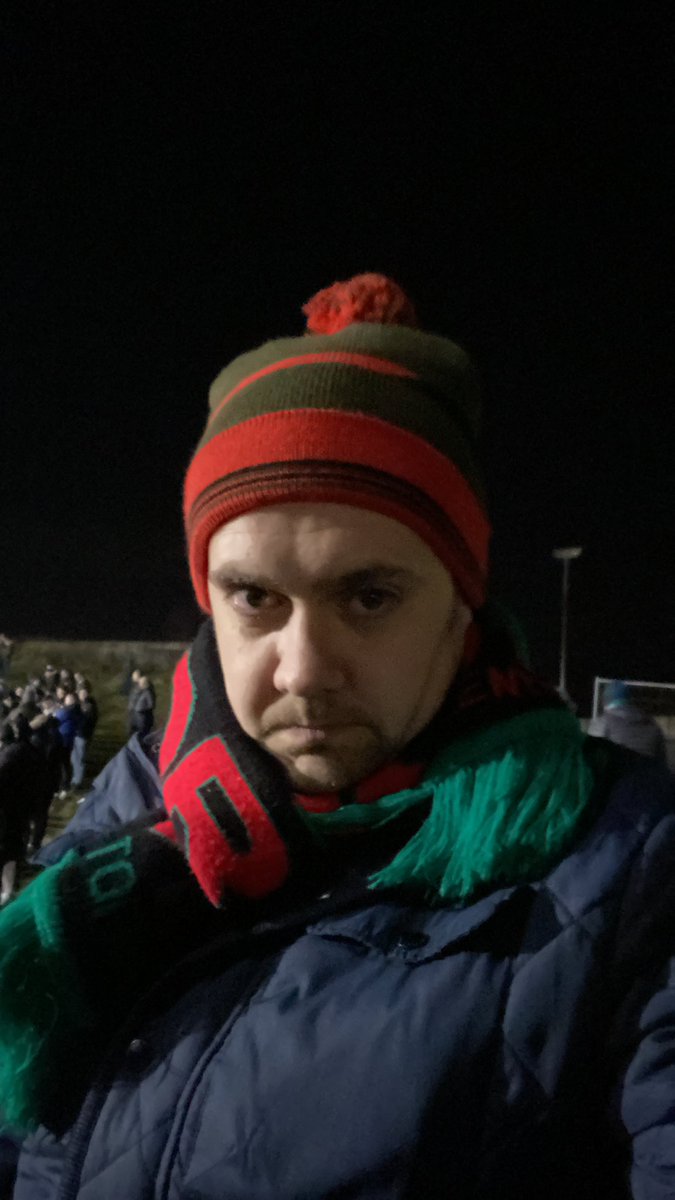 farso86's tweet photo. Glentoran vs Linfield #Belclassico #FTB #Easyeasy https://t.co/4u4xQu7trJ