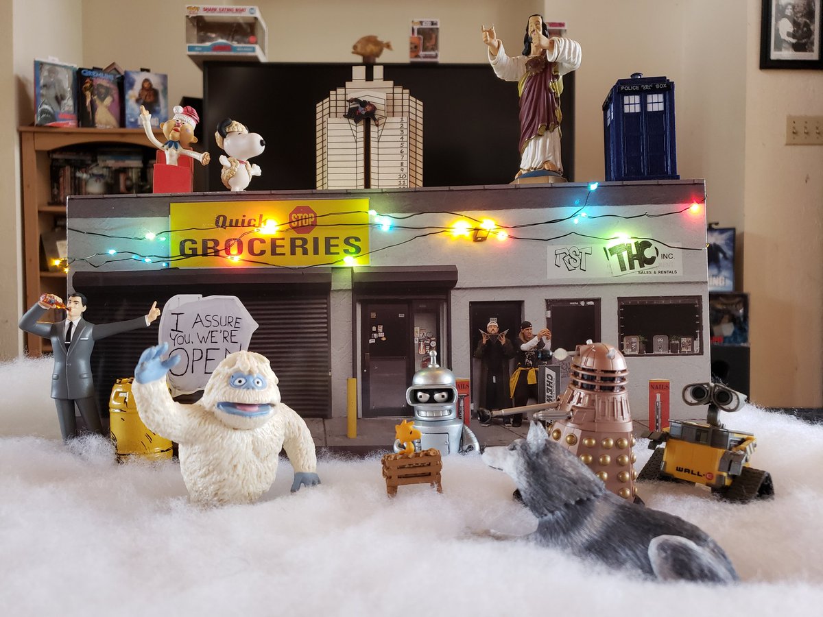 5tripper's tweet photo. @ThatKevinSmith the nativity scene we need.  #clerksboxset https://t.co/GA7MC7JOWb