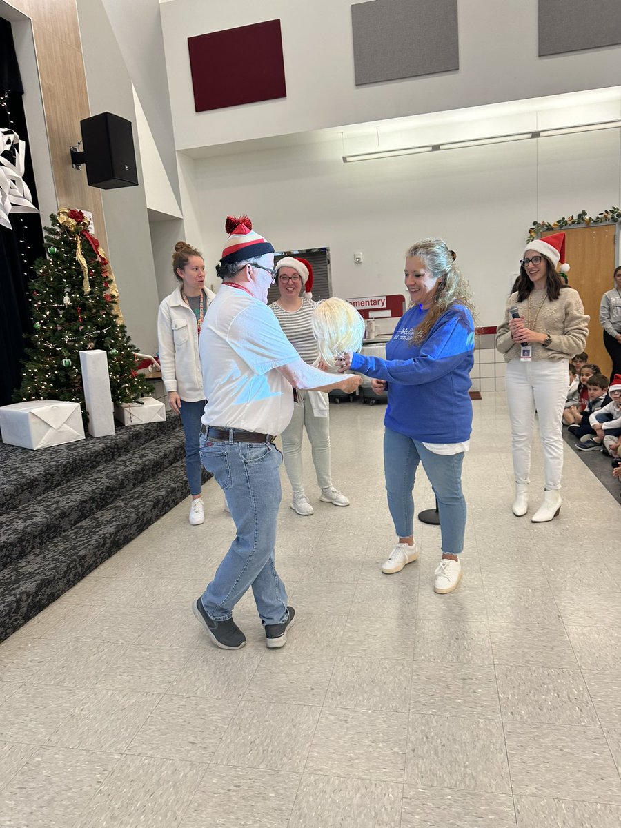 Jennifer Putman (@jennputmantx) on Twitter photo Congratulations to Mr Spears’ class on making the most growth toward their goals! His class won “The Golden WIG (Wildly Important Goal) Award” for this month! <a href="/TheLeaderinMe/">The Leader in Me</a> #StallionsLEAD <a href="/JanieStarkES/">Janie Stark Elementary</a> Congratulations to Mr Spears’ class on making the most growth toward their goals! His class won “The Golden WIG (Wildly Important Goal) Award” for this month! <a href="/TheLeaderinMe/">The Leader in Me</a> #StallionsLEAD <a href="/JanieStarkES/">Janie Stark Elementary</a>