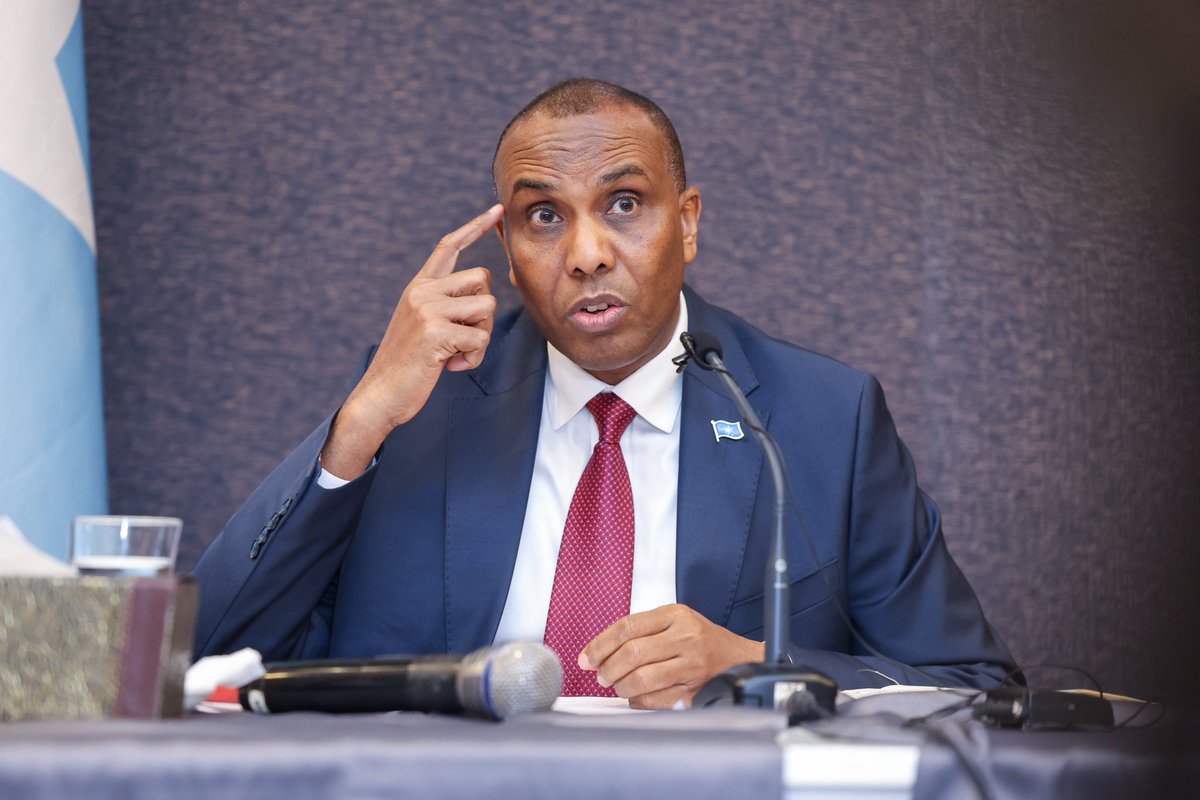 masudsom's tweet photo. Tonight, it's a historic moment for #Somalis and sad for #Khawarijta! 

Kudos to Pres. @HassanSMohamud, PM @HamzaAbdiBarre &amp; his #DanQaran government, NSA @XuseenMacallin &amp; his @ONSSomalia &amp; @SNAForce for your tireless efforts to achieve this milestone.
#AnotherMilestoneAchieved. https://t.co/db3sVpWfTK