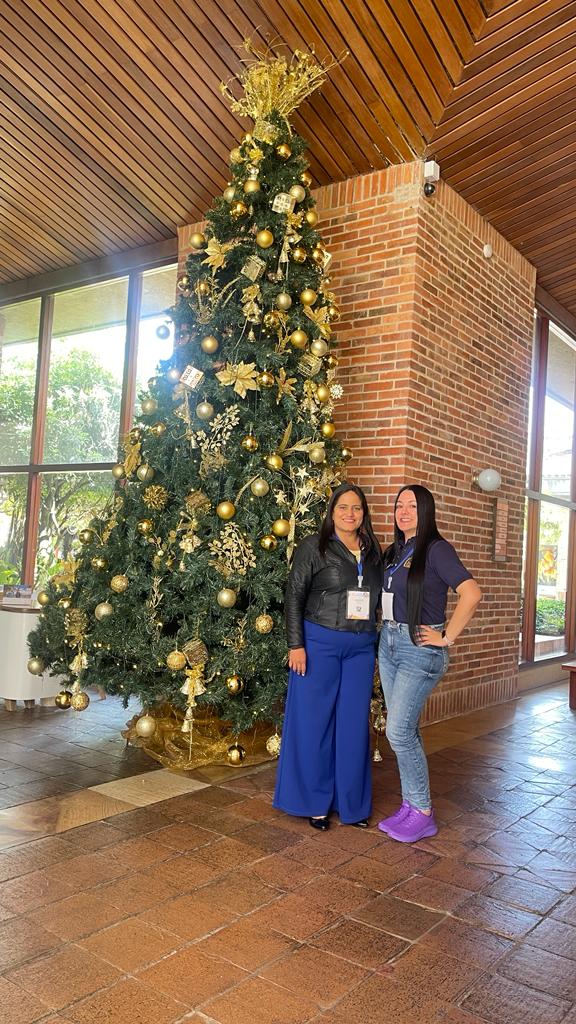 🌟 En este inicio de diciembre, quiero agradecerte, Jessica Moreno, por tu dedicación como Representante de los Egresados de la ZAO. Que este mes nos brinde momentos especiales, donde podamos fortalecer nuestros lazos como familia Unadista. 🎄🎉