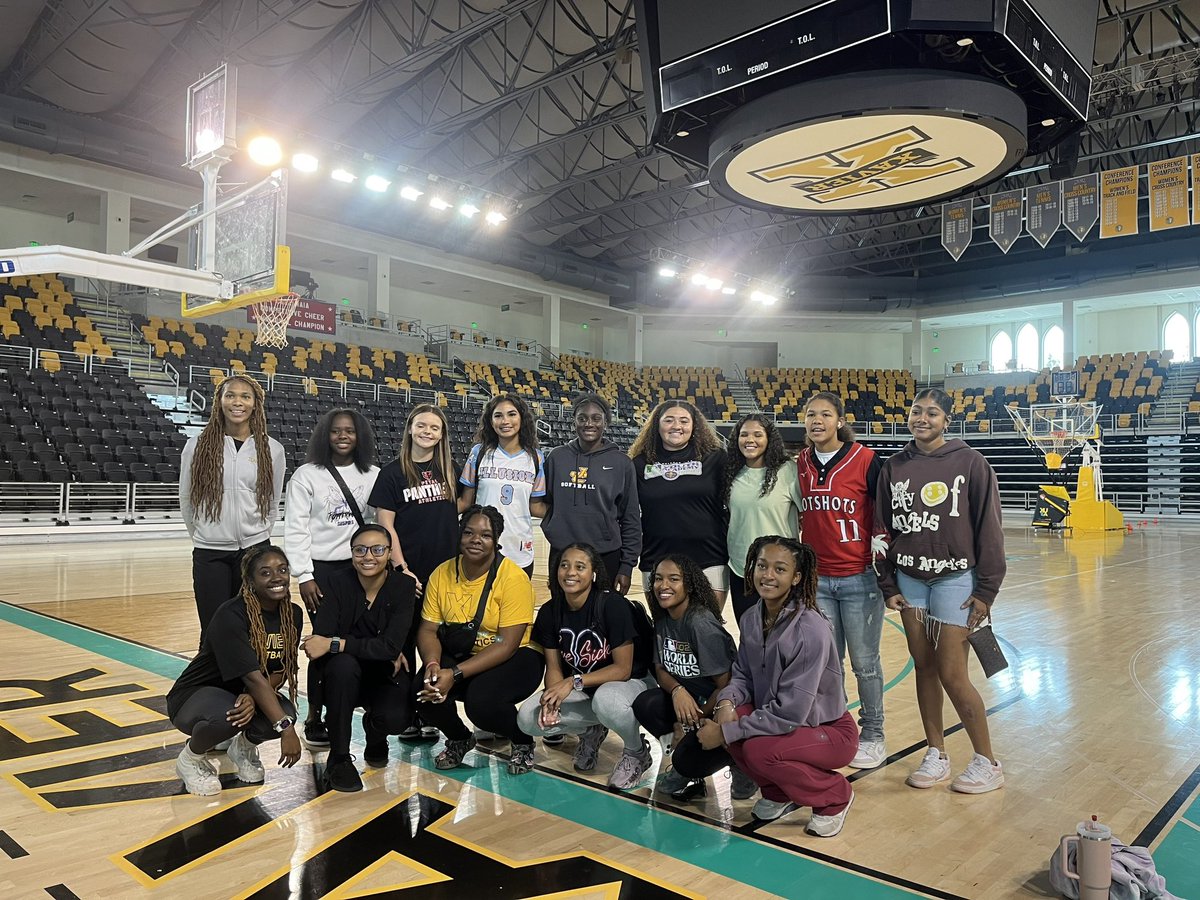 eddrian schenkel tweet media