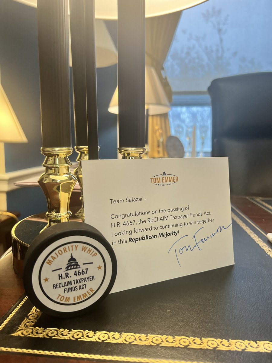 RepMariaSalazar's tweet photo. Thanks, @GOPMajorityWhip!

I’m proud that Congress passed my bill, the RECLAIM Taxpayer Funds Act, in a bipartisan vote.

It’s common sense: The Small Business Administration must return to billions in stolen pandemic loans to the taxpayers. https://t.co/XdLoCde3T7