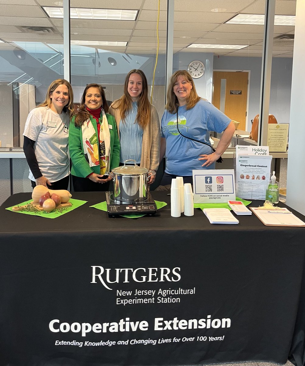 RDNSMathur's tweet photo. Excited to be at the Somerset County Employee Wellness day doing butternut squash  &amp; pear soup tastings ⁦@SCNJFCHS⁩ ⁦@RutgersNJAES⁩ ⁦@FCHSNutraChick⁩ ⁦@SD_Viz⁩ #healthy soup #nutrientdense https://t.co/sxfC6ejU9g
