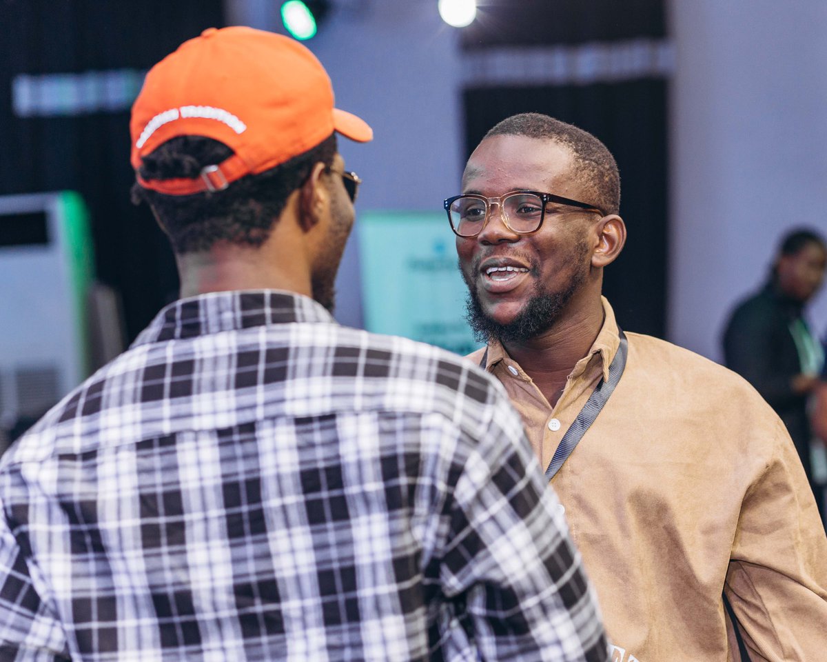 developerjamiu's tweet photo. Amongst the FlutterBytes Conference 2023 pictures, I love these in particular.
Reply with your best photos 🚀
#FlutterBytesConf2023 https://t.co/nRJOaGRzj0