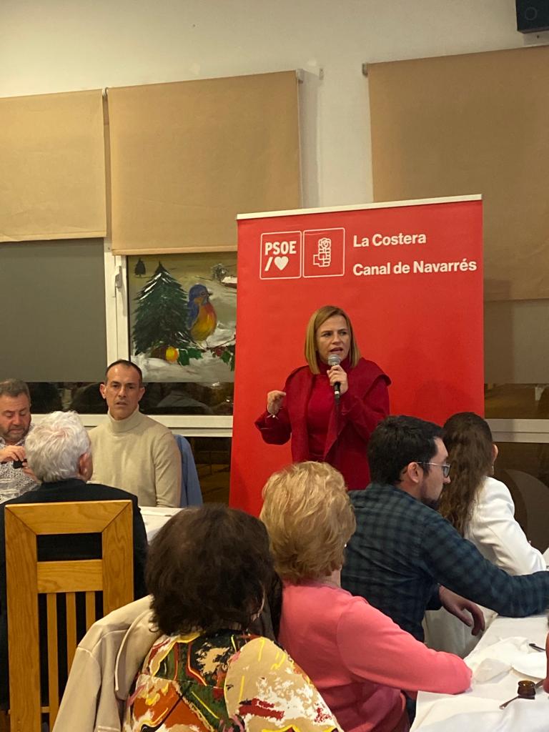 pilarbernabe's tweet photo. 🌹 Nit amb les companyes i companys de @SocCosteraCanal a #Vallada . 
Entre totes i tots anem a consolidar les polítiques impulsades per @sanchezcastejon al nostre país i que eren urgents. 
Les lleis més transformadores es fan als Congrés, i ahí impulsarem l’agenda valenciana.💪 https://t.co/eeiZ5Bt4i1