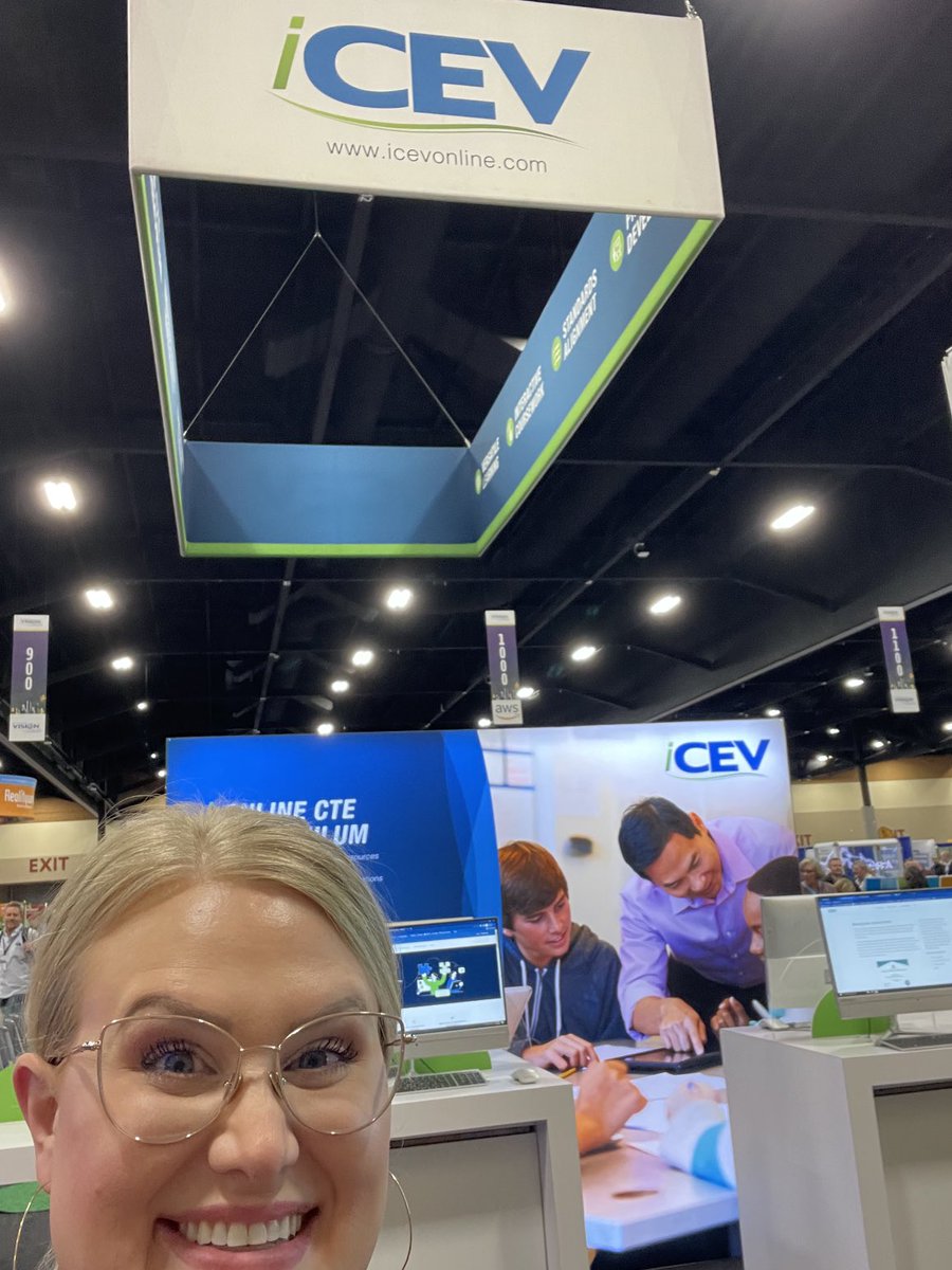 I need to work on my selfie skills, but I’m grateful for another great ⁦<a href="/actecareertech/">ACTE</a>⁩ VISION Conference. It’s fun to get to catch up with so many educators &amp; industry friends. Shoutout to the ⁦<a href="/iCEVonline/">iCEV</a>⁩ marketing team for taking care of the logistics! ⁦#CTE