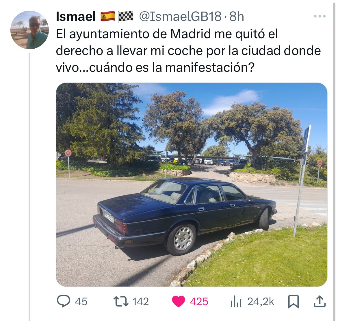 LaVerdadDeTesla's tweet photo. Estos dos post se entienden mejor juntos. A ti te dicen que tu coche ya no puede circular y te tienes que comprar un eléctrico para ir a trabajar, ellos van en jet privado a una cumbre del cambio climático. Hace tiempo que ya dejo de tener gracia “la broma” https://t.co/eMEsZzpEZN