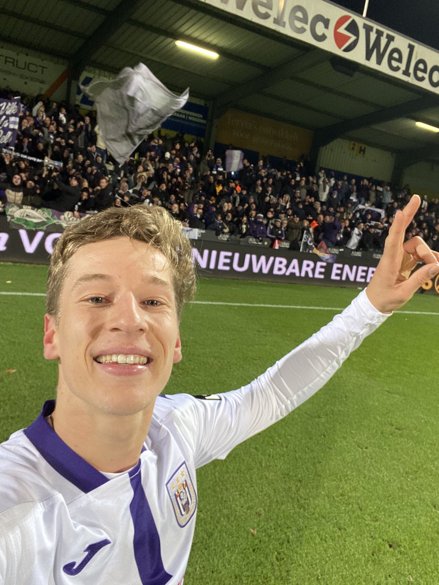 rscanderlecht's tweet photo. Back. 💜 #WESAND https://t.co/3yhIx9y1Ec