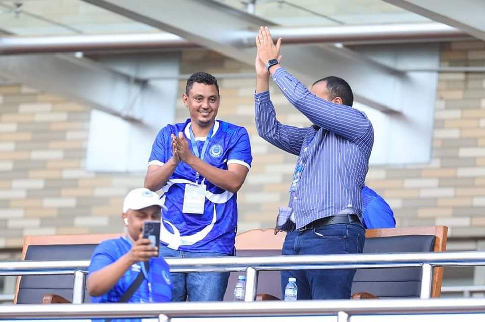 Labshaaa's tweet image. ضوء في نفق مظلم