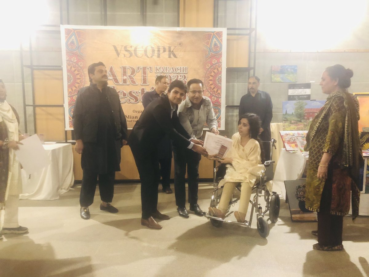 vscopk's tweet photo. Vscopk Art Festival 2023, Karachi Pakistan. Chief Guest: Shoaib Mohammad (Ex Pakistani Test Cricketer) Son of Hanif Mohammad (Legendary Pakistani Test Cricketer) https://t.co/HQ2tKMc2sA