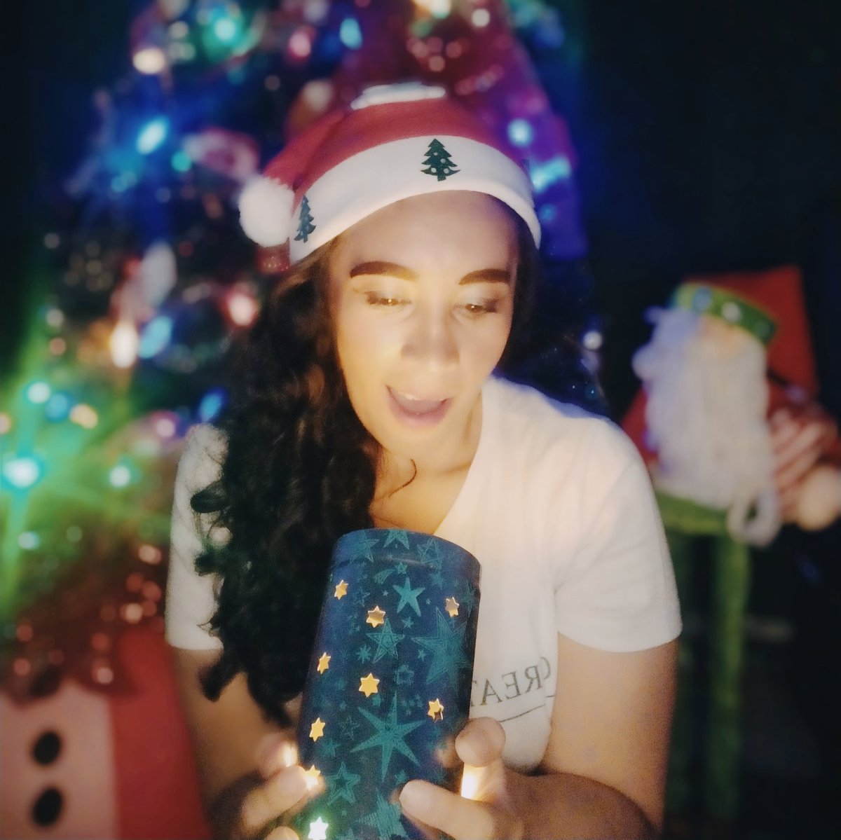 Monica Coronel S tweet media