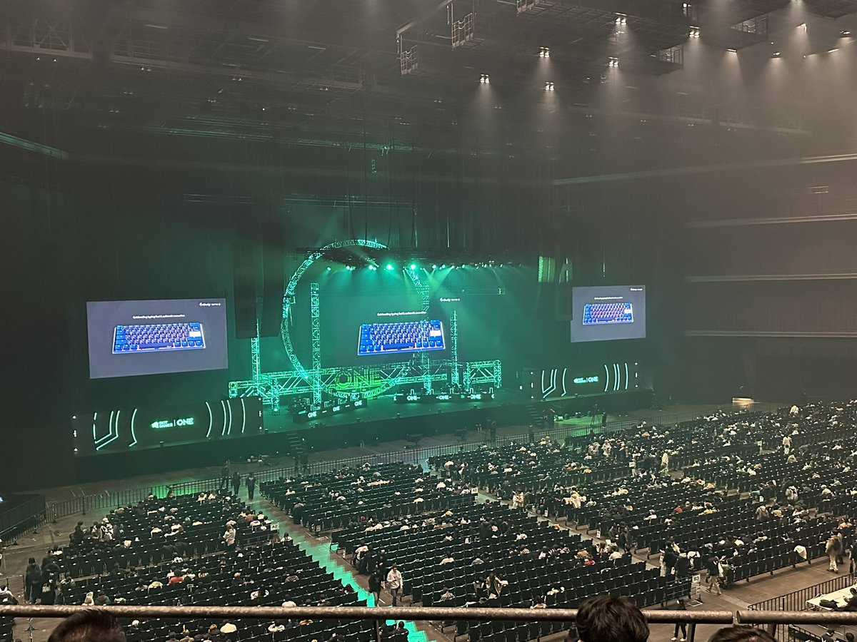 2525hunter's tweet photo. 👀 https://t.co/8DYZ6AKXbX