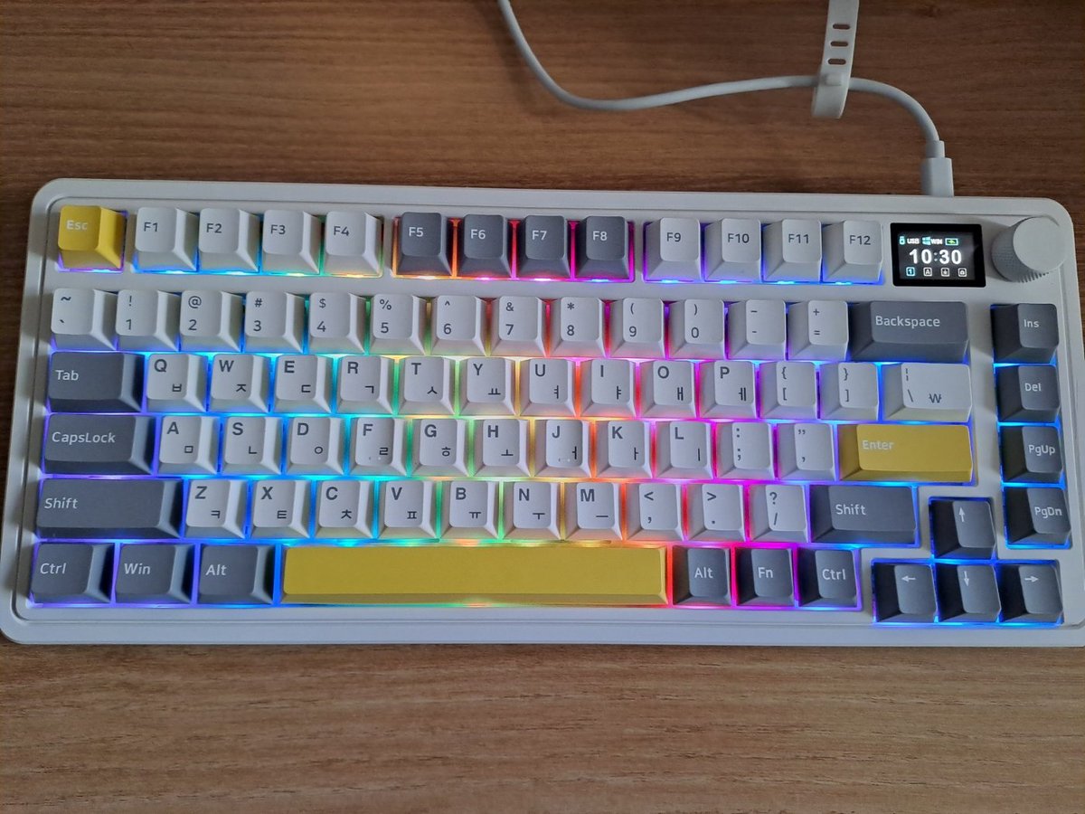 code15072 tweet picture