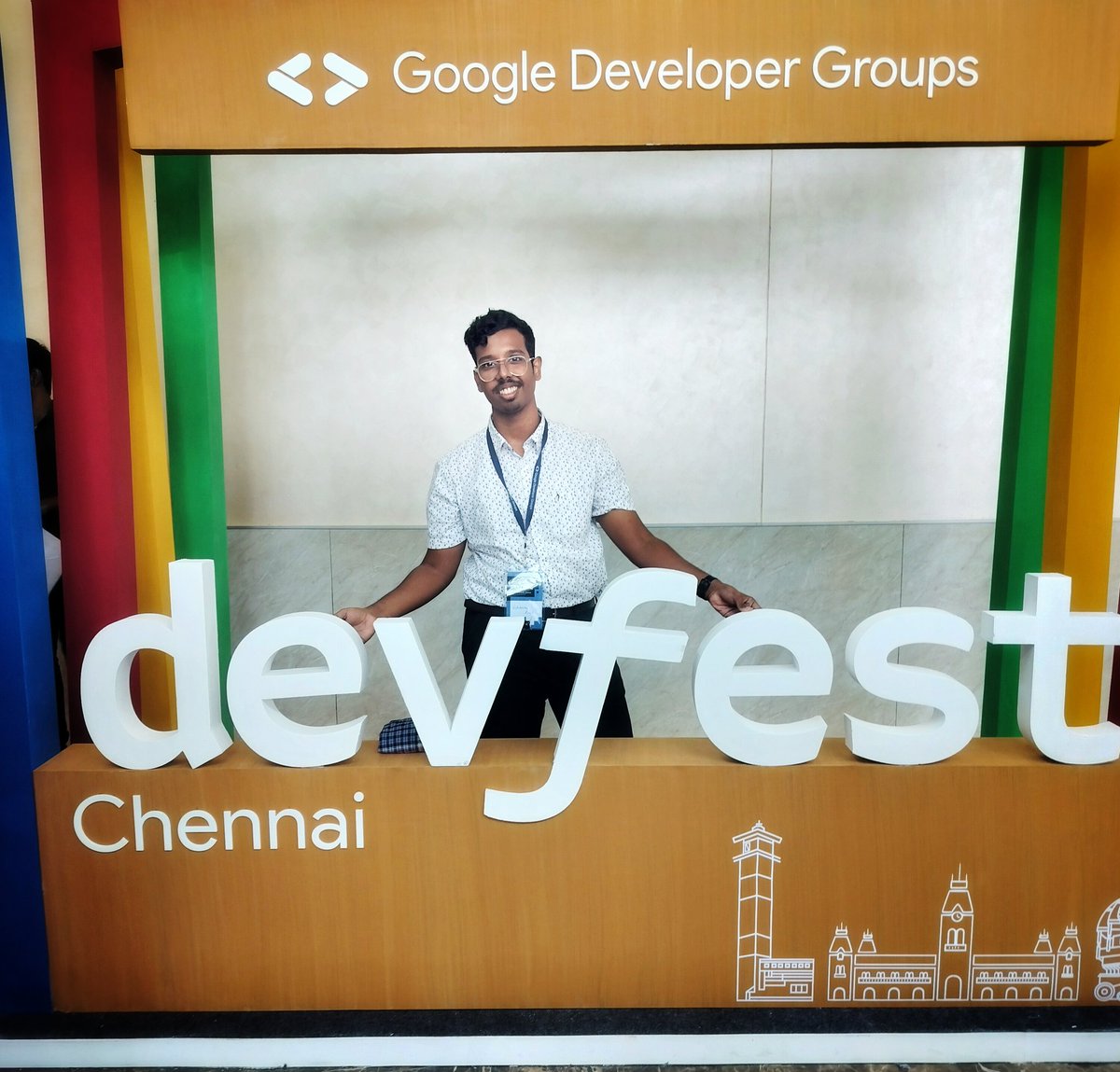 izzvenka's tweet photo. Day 1 of #DevFest2023 Chennai and already memories made for life! 🎉📸
Incredible sessions, inspiring talks, and the best company a developer could ask for.

A journey full of emotional rollercoaster is still on Can't wait for Day 2 @GDGChennai #Chennai  @wtmchennai 
#DevFest2023 https://t.co/oqnMG8cSgG