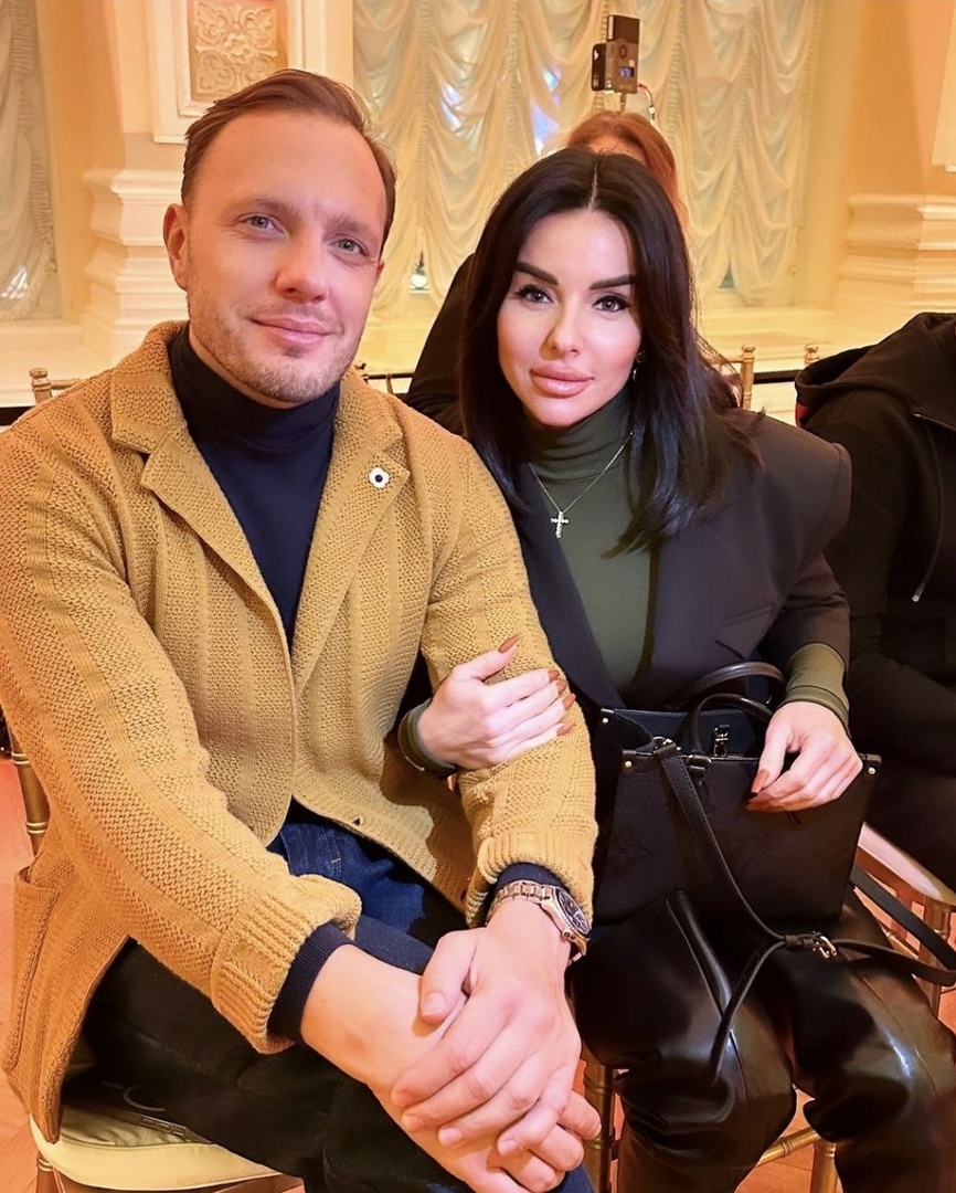 t.A.T.u. tweet media