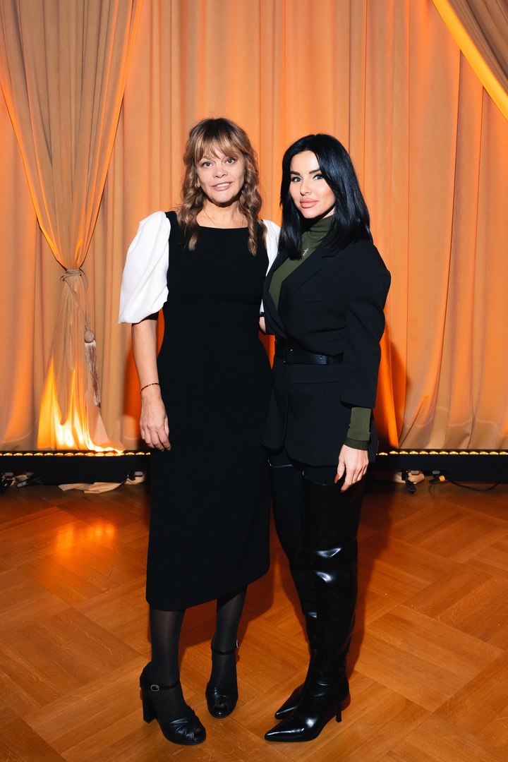 t.A.T.u. tweet media