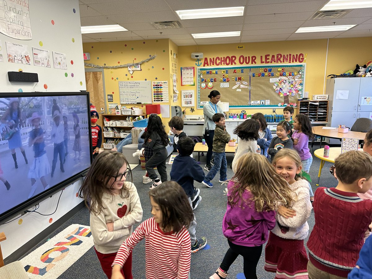 Meg Flajser tweet media